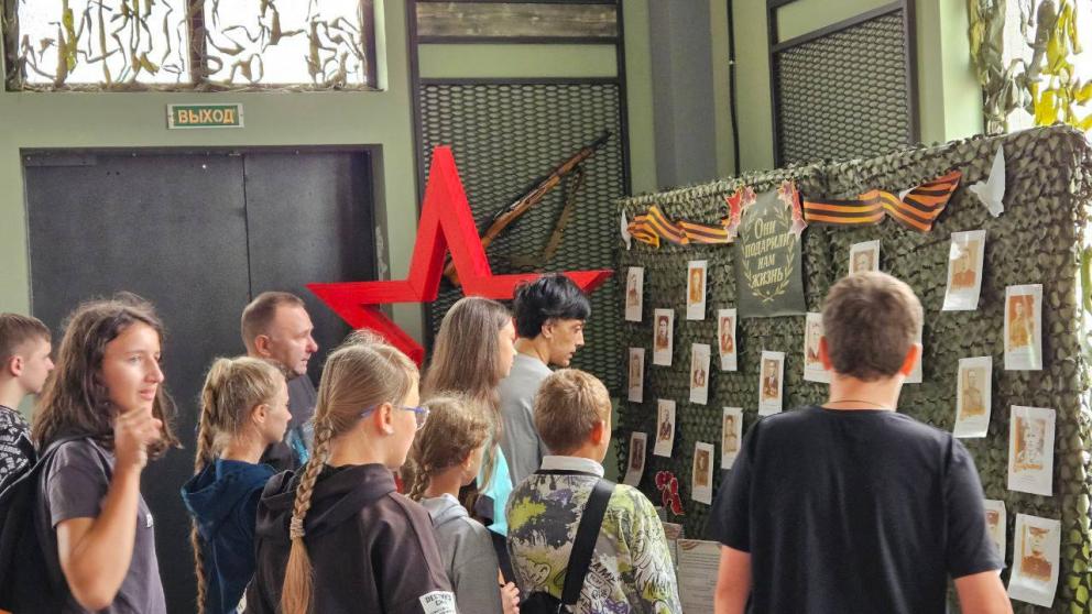 В Ставрополе школьники побывали на мероприятии в честь Дня офицера России