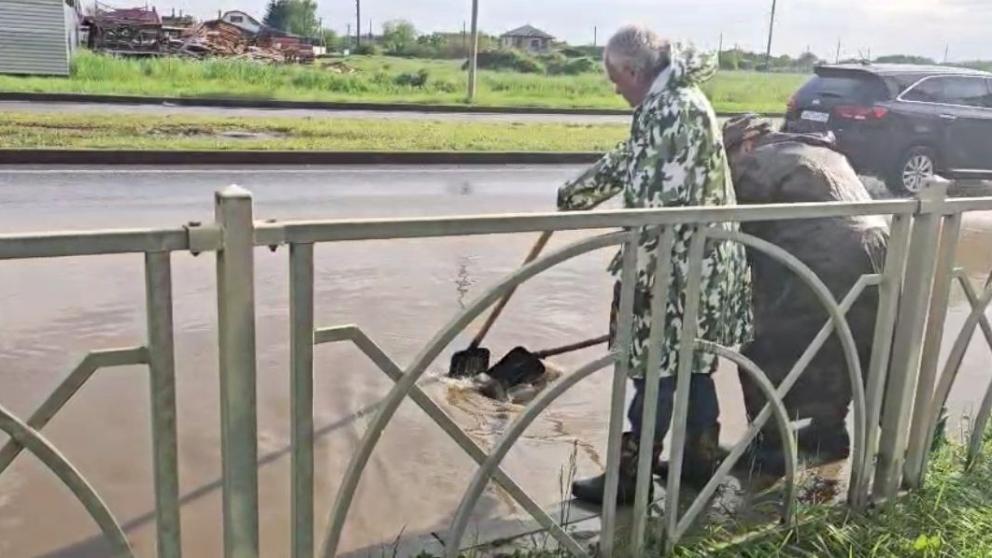 В Ставрополе ликвидировали последствия ливня в День Победы