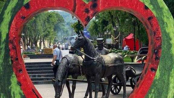 Ледяное арбузное шоу пройдёт на ягодном фестивале в Кисловодске
