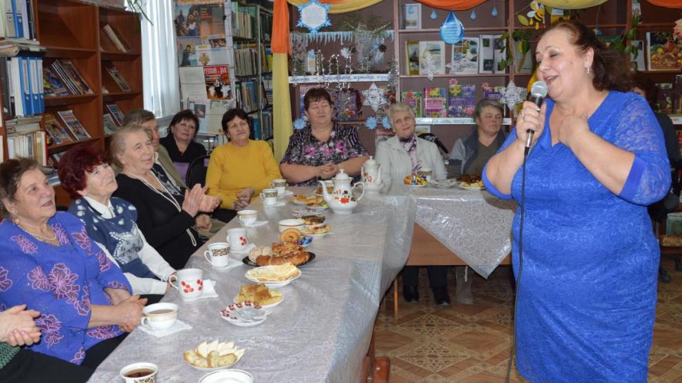 Киновечер памяти Рязанова прошёл в библиотеке Дивного