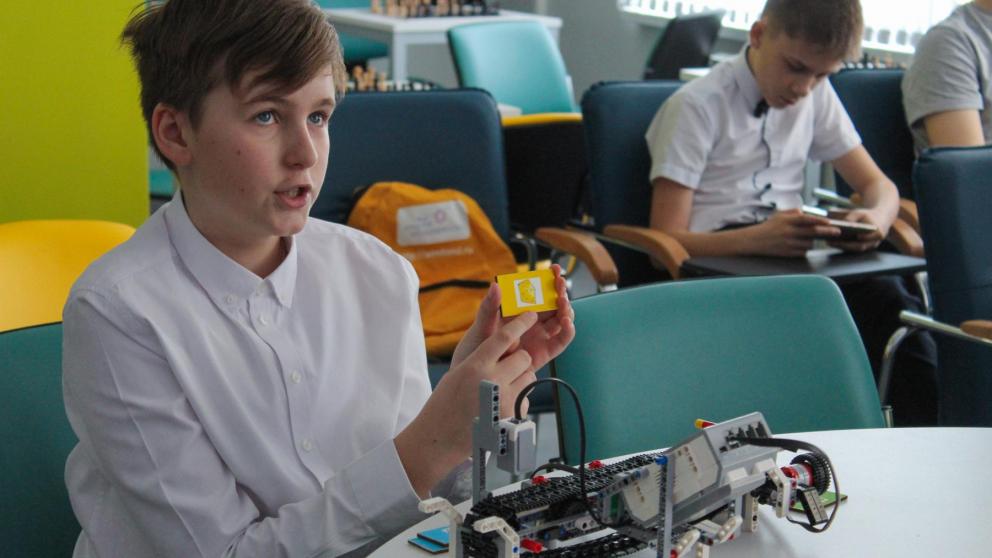 Воспитанники невинномысского «Кванториума» презентовали свои разработки на научной конференции