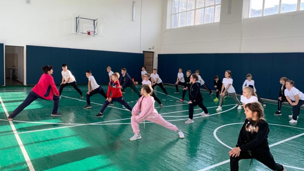 В Ипатовском округе Ставрополья отремонтировали спортзал первой школы