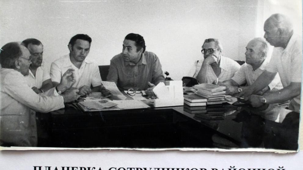 Выставка к 90-летию газеты «Искра» открылась в Ставропольской краевой библиотеке