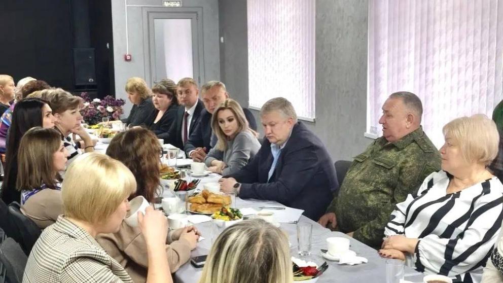 На Ставрополье «Единая Россия» поздравила женщин с Днём матери