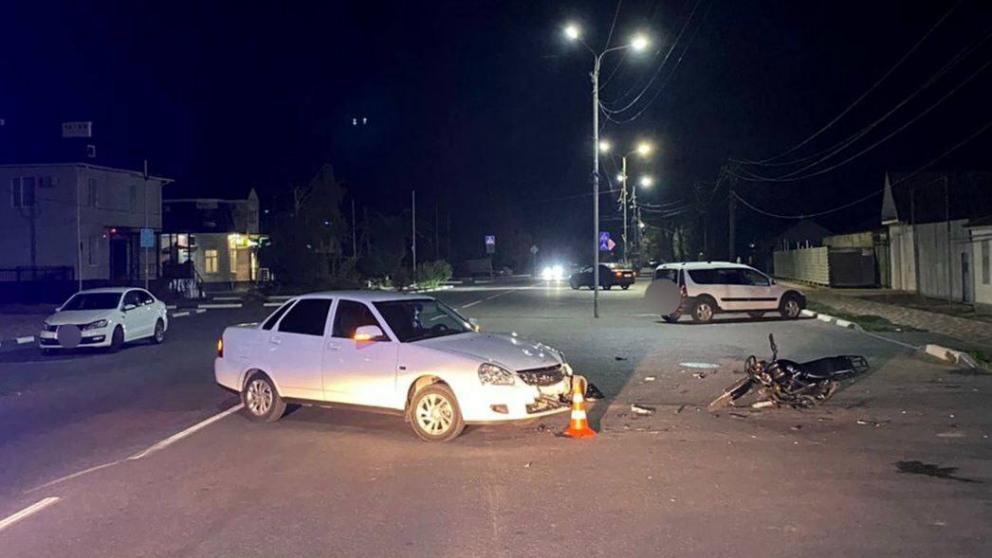 Подросток на мотоцикле попал в ДТП в Благодарном на Ставрополье