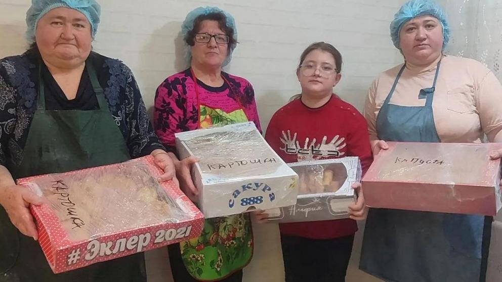 Жители сел Андроповского округа собрали гуманитарную помощь для бойцов СВО