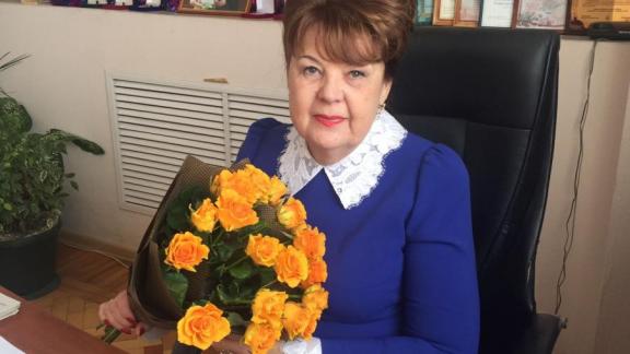 Главный редактор Кочубеевской районной газеты «Звезда Прикубанья» Татьяна Гуринович отмечает юбилей