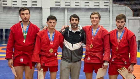 Ставропольские самбисты собрали коллекцию наград в Нальчике