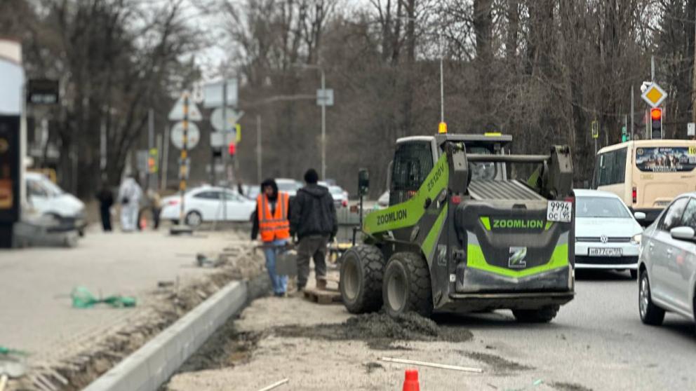 В Кисловодске на всех дорожных объектах нацпроекта ведутся работы

 