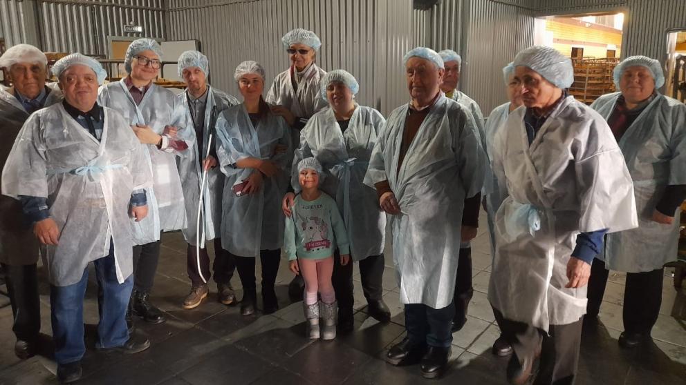 Экскурсию на предприятие по производству хлеба совершили читатели библиотеки 