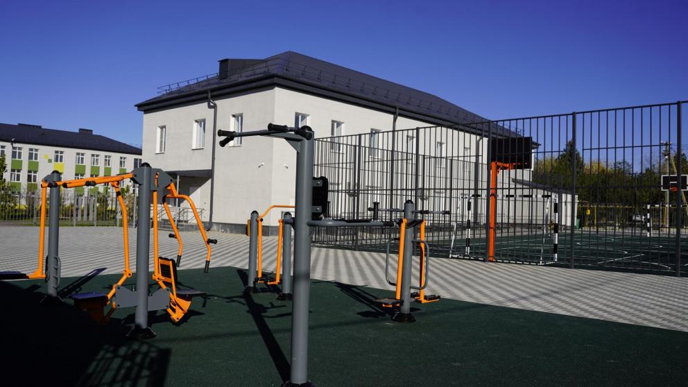 В школе Арзгира появился спортивно-образовательный комплекс