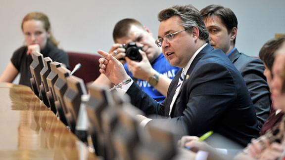 Владимир Владимиров провел встречу со ставропольскими блогерами