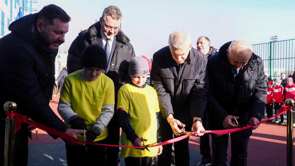 Министр спорта РФ вручил губернатору Ставрополья благодарность Президента