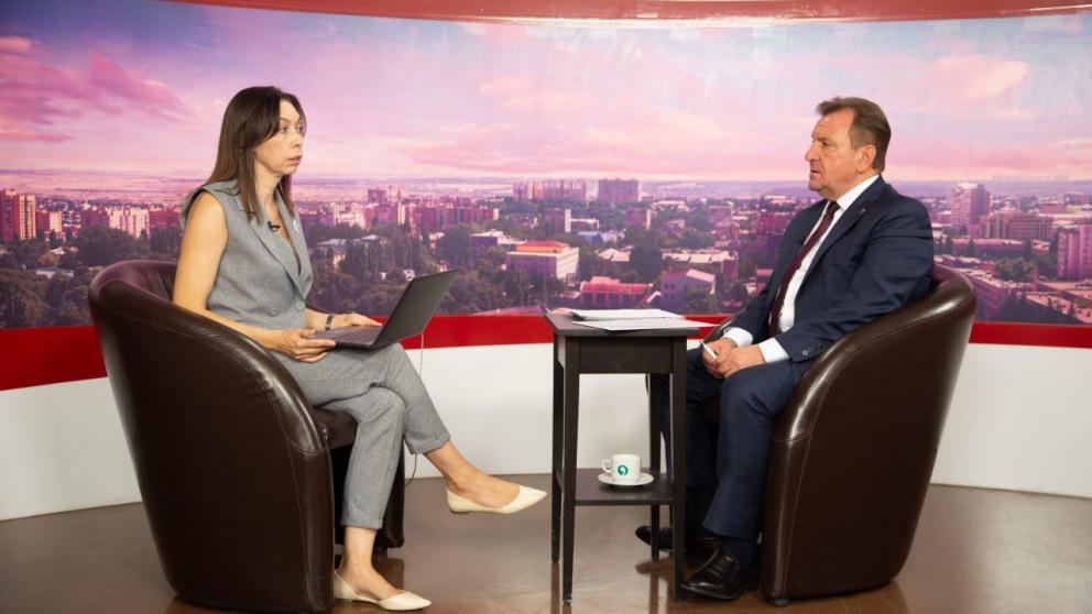 Мэр Ставрополя в ходе прямой линии ответил на вопросы жителей об угрозах атак БПЛА