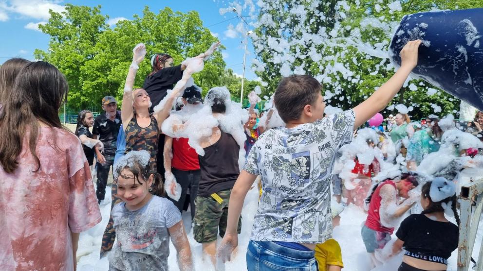 Жители Предгорного округа стали участниками фестиваля красок холи