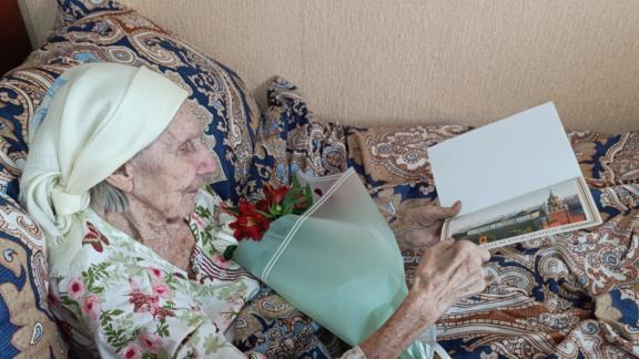 «Единая Россия» поздравила с юбилеем долгожителя Советского округа Ставрополья