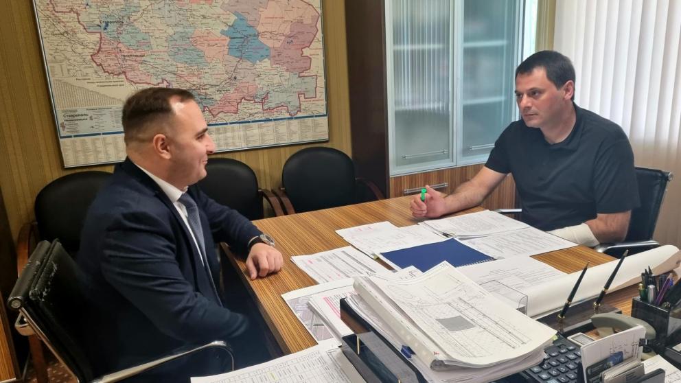 Участник программы «Герои Ставрополья» проходит стажировку в краевом миндоре