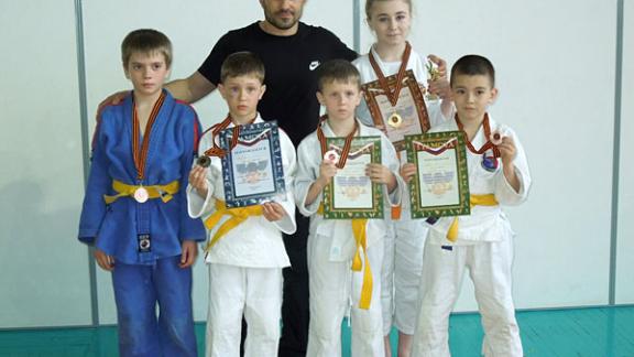 В поселке Рыздвяном прошел краевой турнир по дзюдо среди детей