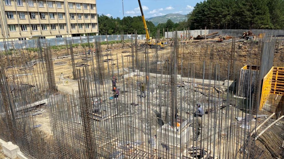 В Кисловодске продолжается реконструкция горбольницы