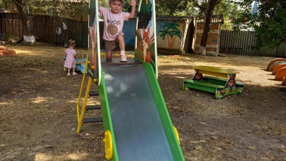 В посёлке Новый Янкуль завершено благоустройство детской площадки