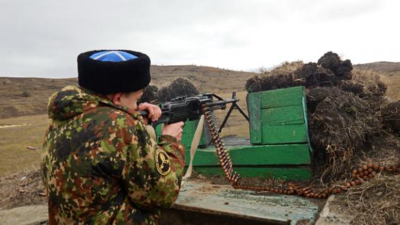 Кадеты-ермоловцы провели учебные стрельбы на полигоне десантников