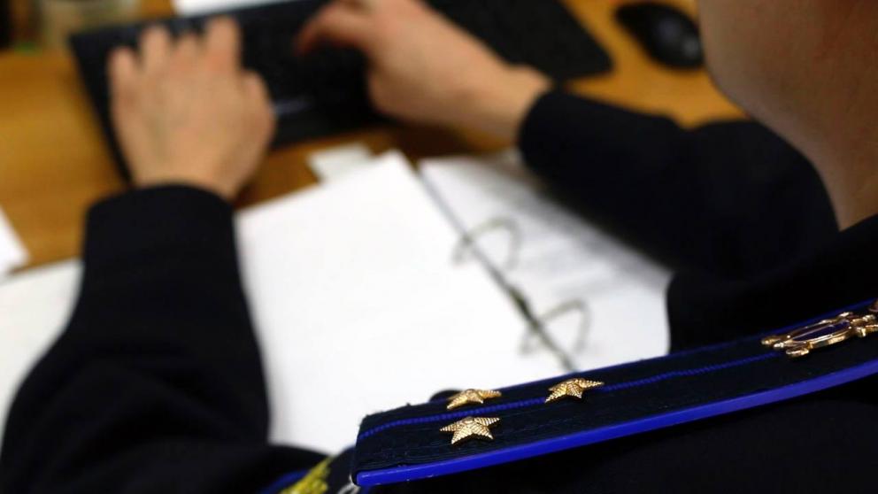 Четверо жителей Железноводска обвиняются в мошенничестве с выплатами по безработице