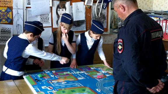 Магнитные паспорта безопасности помогают школьникам Арзгирского района изучать маршруты