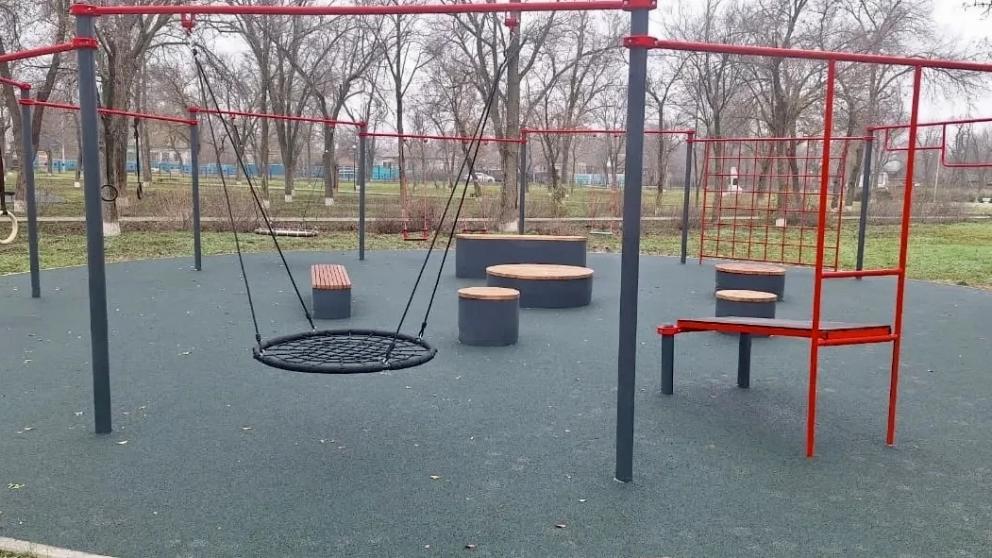 В селе Малая Джалга открыли современную детскую спортивно‑игровую площадку