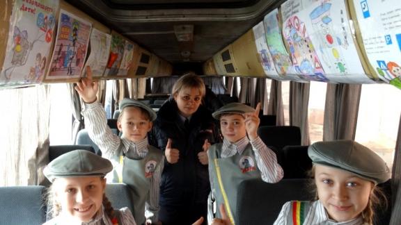 Автобусы и маршрутки Лермонтова стали передвижными картинными галереями