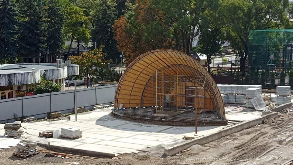 Сцена «Ракушка» появилась в обновленной музыкальной школе Кисловодска