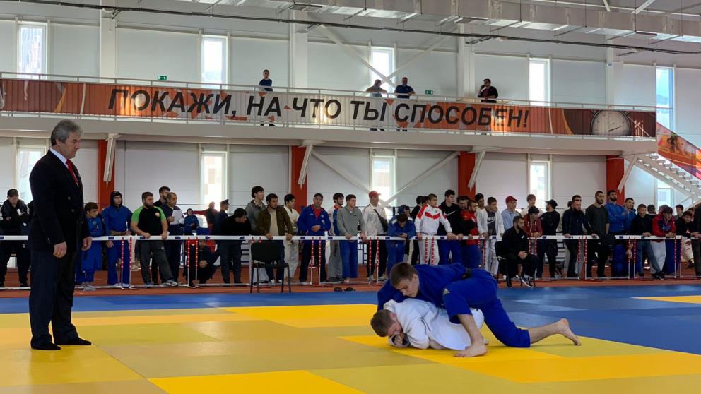 Ставропольские дзюдоисты привезли медали из Грозного