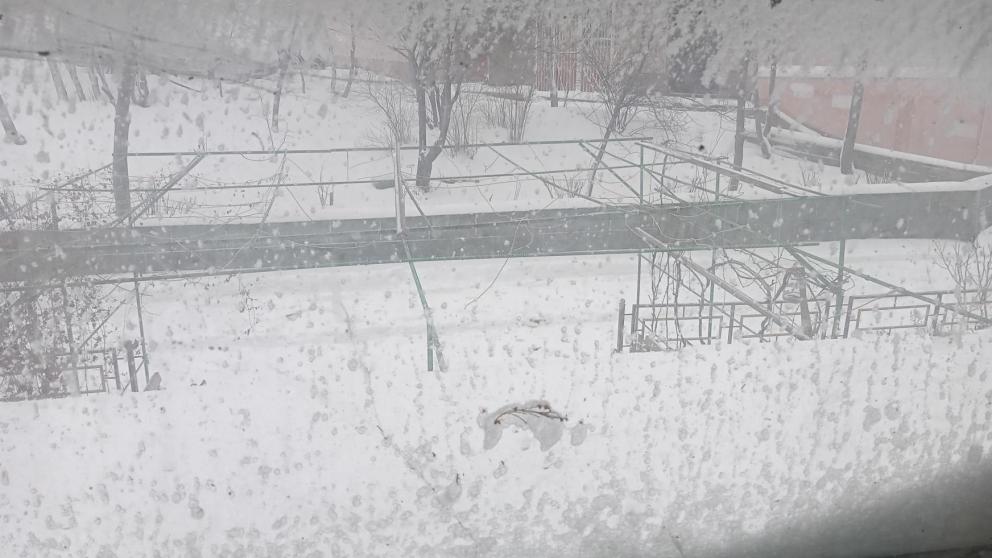 Ремонт разрушенных непогодой кровель начался в Ставрополе