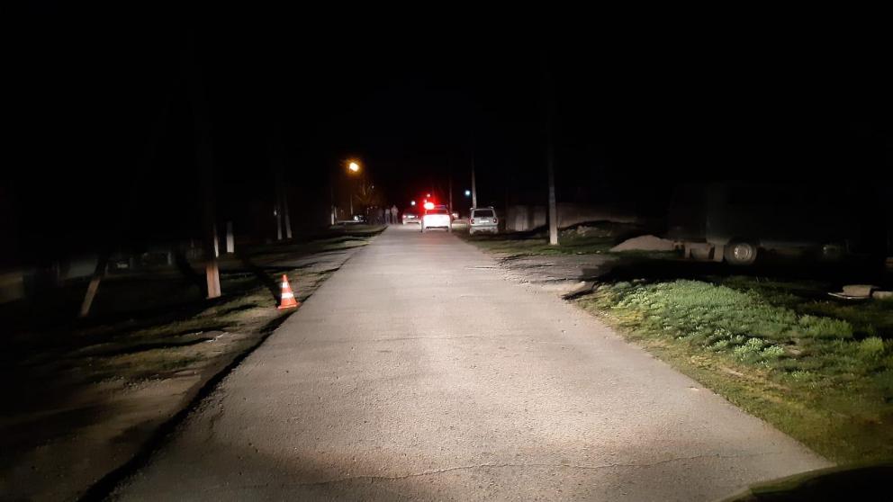 На Ставрополье 16-летняя девушка оказалась под колёсами авто