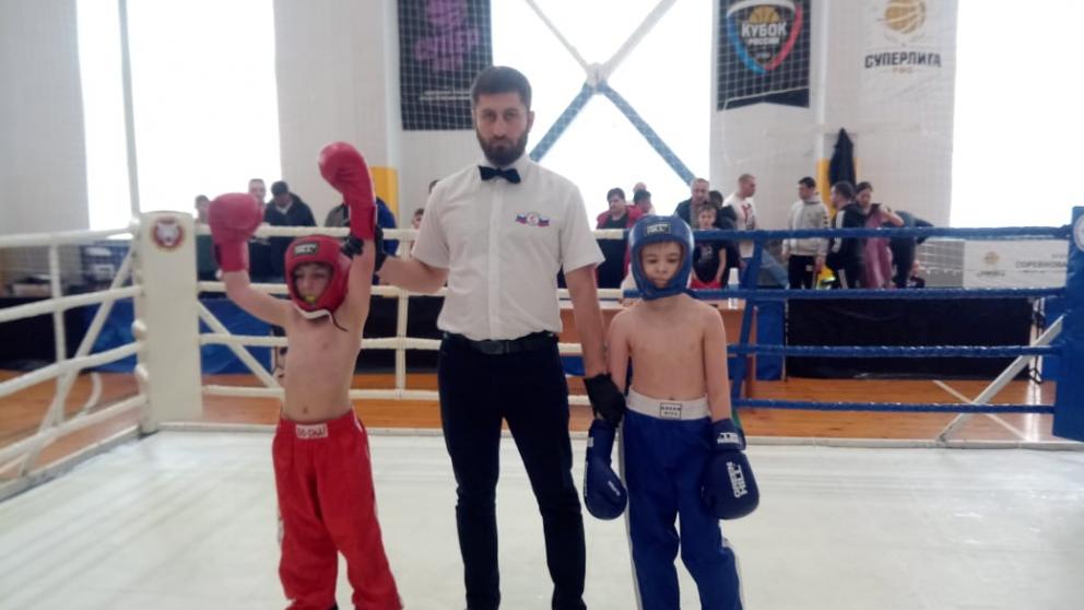 Кикбоксёры из Кисловодска завоевали 15 золотых медалей на Кубке Ставрополья