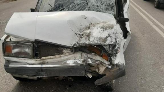 В Невинномысске «семёрка» протаранила маршрутку: 2 человека ранены