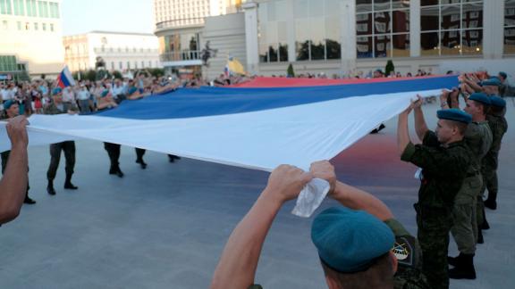 В День Государственного флага РФ юные ставропольцы получили паспорта