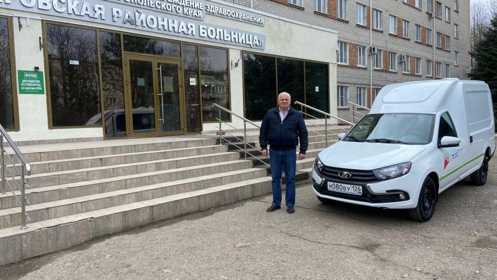 Новый санитарный транспорт поступил в больницу Кировского округа Ставрополья