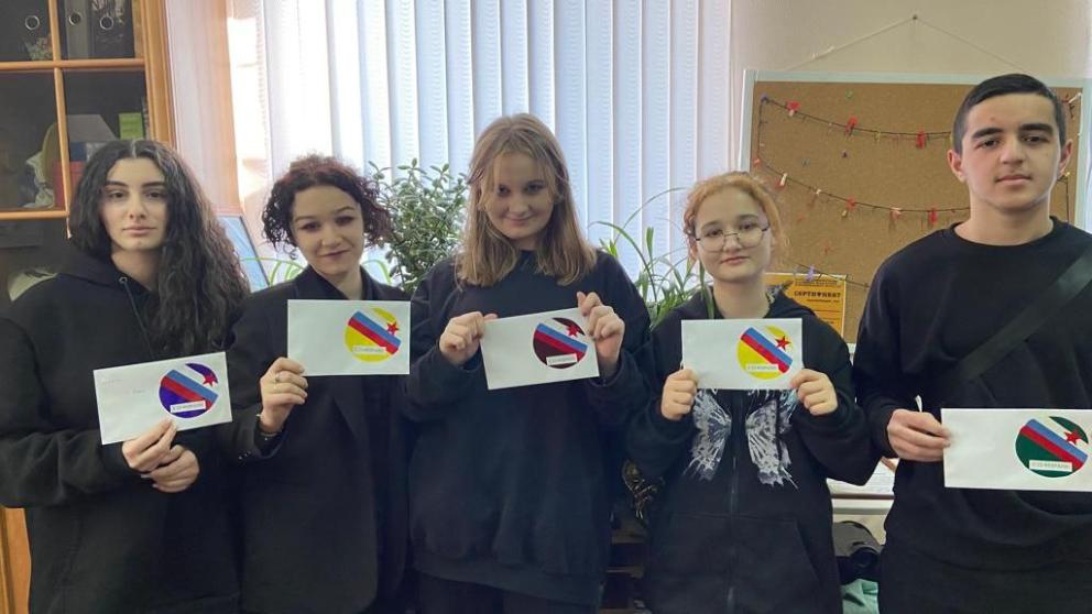 Волонтёры Предгорья написали около тысячи писем защитникам Отечества