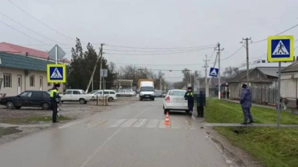 В Новоселицком округе 15-летнюю девушку сбила машина на пешеходном переходе