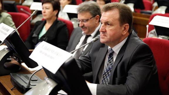 На Ставрополье могут отменить пособие многодетным семьям на покупку школьной формы