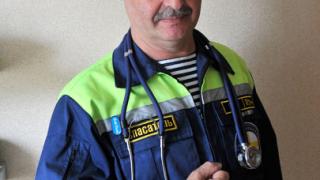 Медики принимают поздравления с профессиональным праздником