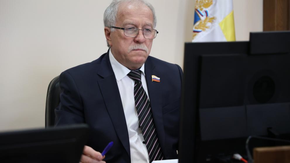 Краевые депутаты примут активное участие в мероприятиях Года педагога и наставника на Ставрополье