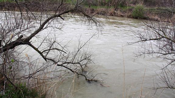 На Ставрополье знакомых утонувшего мужчины ищет полиция