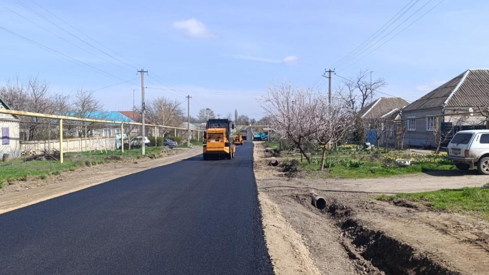 В селе Нины завершён ремонт участка дороги на улице Гагарина