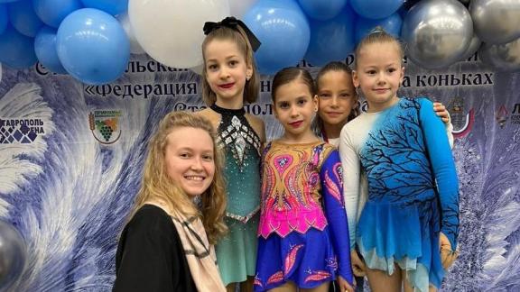 В Ставрополе прошёл фестиваль по фигурному катанию «Парад звезд»