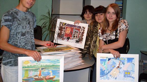 «Мир в рисунках детей» представлен в ставропольской детской библиотеке им. А.Е. Екимцева