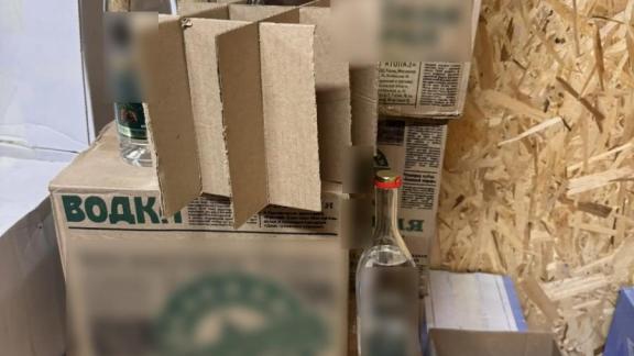 На Ставрополье двое мужчин подозреваются в попытке сбыта немаркированного алкоголя