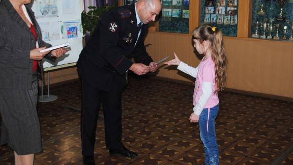 На Ставрополье начался конкурс детских рисунков «Полицейский Дядя Степа»