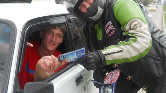 Акцией «Внимание, мотоциклист!» байкеры напомнили жителям КМВ о внимательности на дорогах