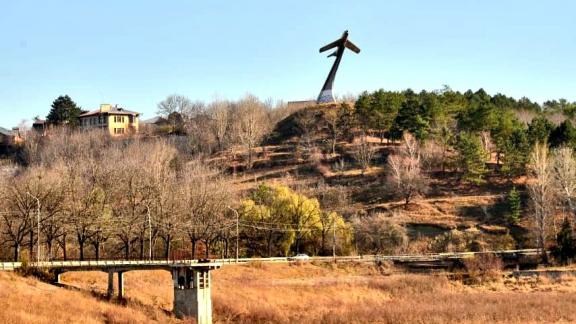 Боевой самолёт МиГ-15 «прикрывает» небо над Кисловодском